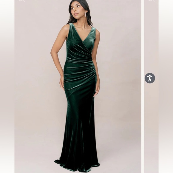 Revelry Emerald Velvet Maxi Dress - Picture 1 of 5